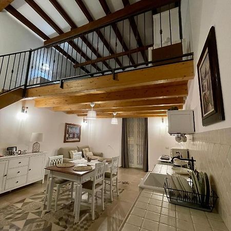 Apartament A Casa Di Dora Bari Zewnętrze zdjęcie
